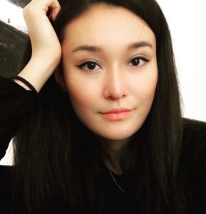 Bota Zakir, Klavierlehrerin adpianum. Klavierschule